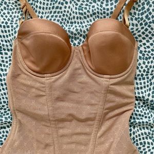 Wacoal Perfect Shape Long Bra with 4 hooks NWOT - no tag but new and never worn